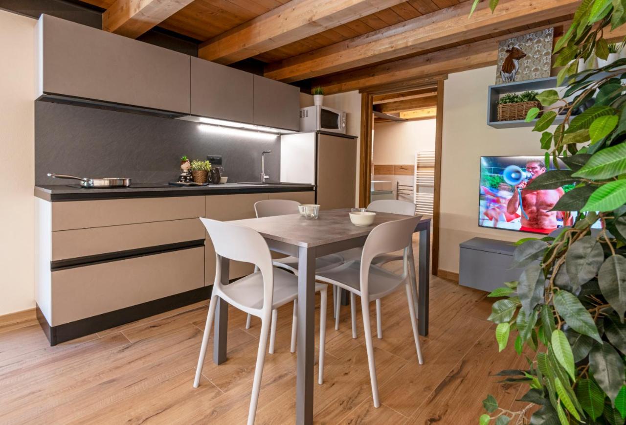 Maison Marcoz - Appartamenti Vacanze Etroubles Eksteriør billede