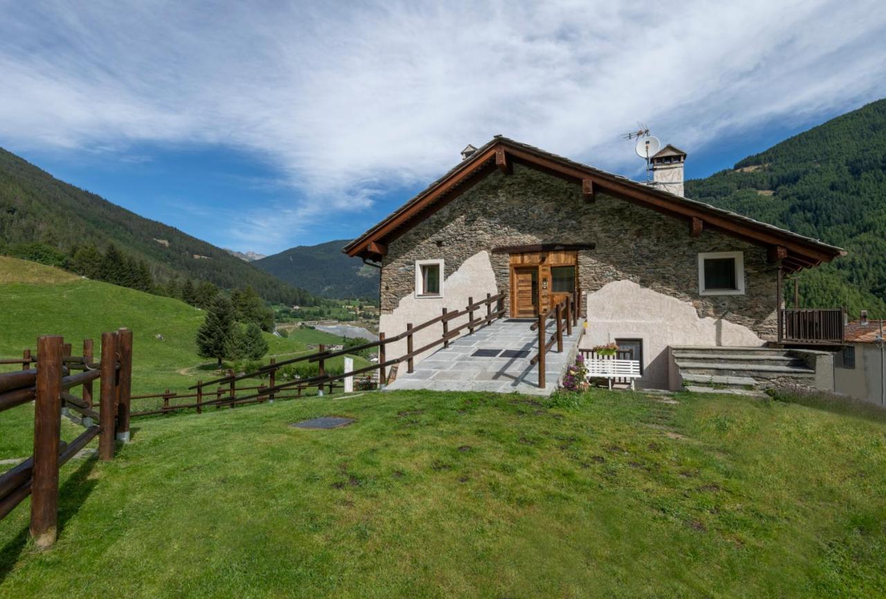 Maison Marcoz - Appartamenti Vacanze Etroubles Eksteriør billede