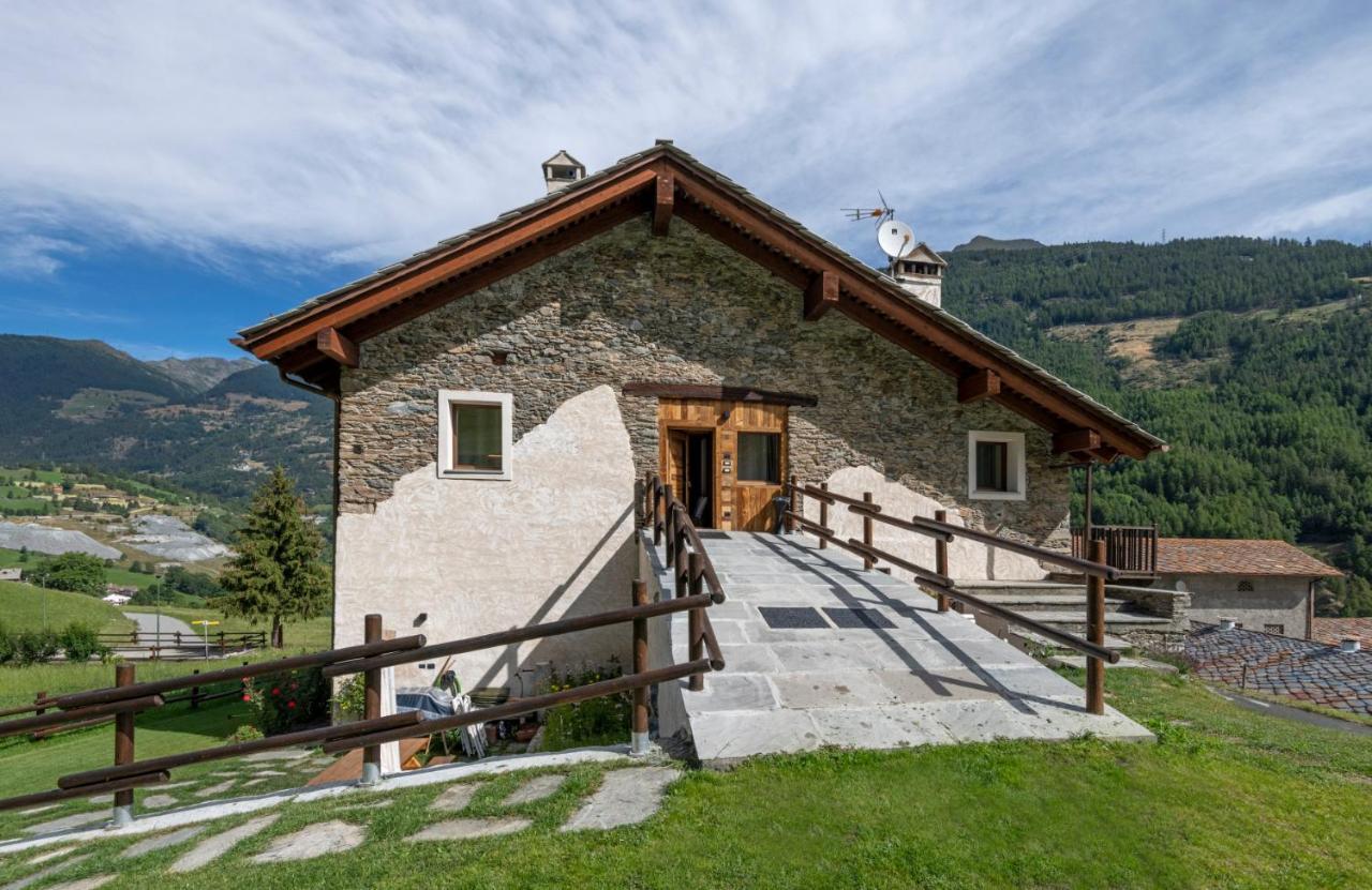 Maison Marcoz - Appartamenti Vacanze Etroubles Eksteriør billede