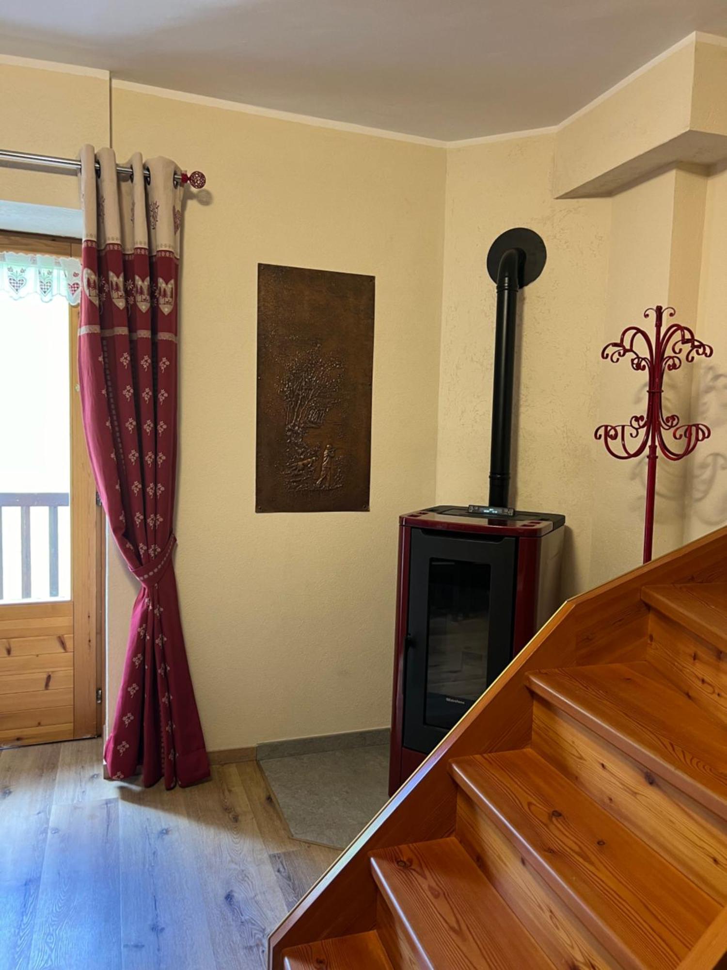 Maison Marcoz - Appartamenti Vacanze Etroubles Eksteriør billede